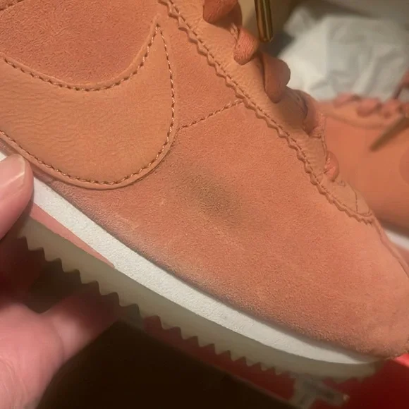 Women’s classic Cortez alc prem. Size 7 women’s. - Picture 12 of 14